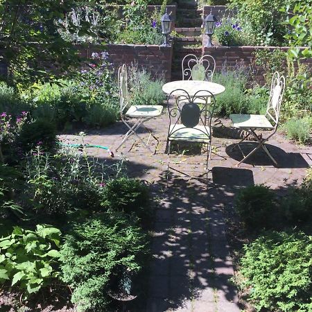 Fornuddens Bed And Breakfast Tyreso Bagian luar foto